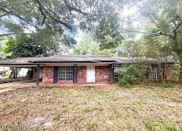Property at 3309 Havill Rd, Gautier, MS 39553, 3 beds, 1 bath