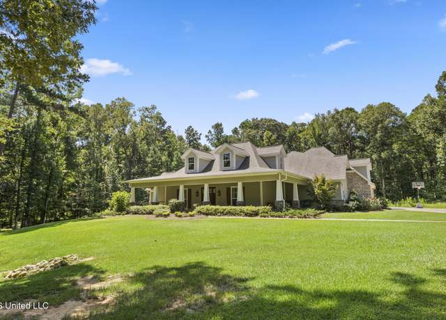 Property at 5095 Warner Dr, Brandon, MS 39042, 5 beds, 4.5 baths