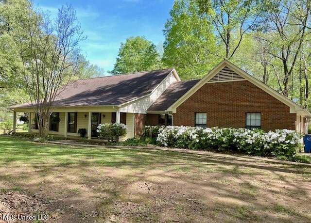 Property at 6401 Northwood Cv, Olive Branch, MS 38654, 4 beds, 3.5 baths