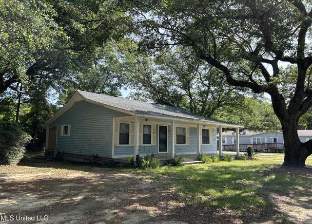 Property at 97131 Kapalama Dr, Diamondhead, MS 39525, 2 beds, 2 baths