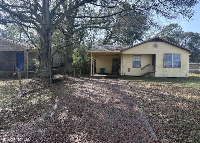 Property at 2110 Cleveland Ave, Pascagoula, MS 39567, 3 beds, 2 baths