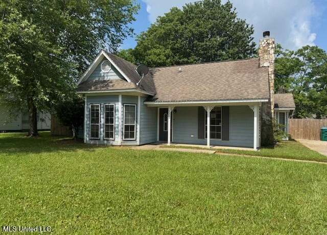 Property at 1113 Glendale Pl, Gulfport, MS 39507, 3 beds, 2 baths