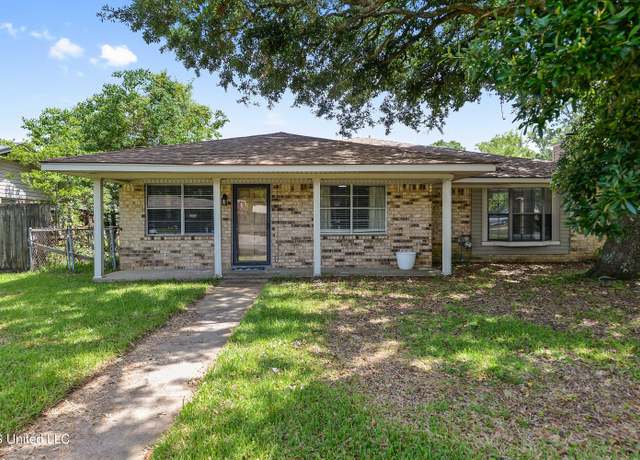 Property at 4210 Evie Ave, Pascagoula, MS 39581, 4 beds, 2 baths