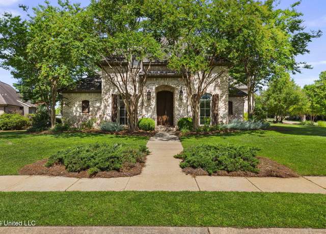 Property at 101 Shoreline Dr, Madison, MS 39110, 4 beds, 4 baths