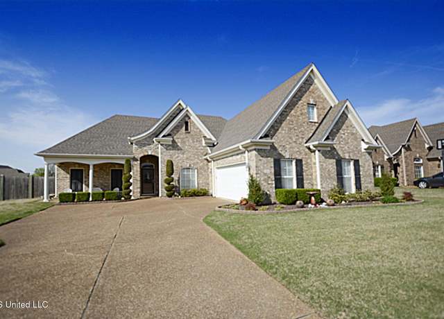 Property at 2834 Malabar Pl, Southaven, MS 38672, 4 beds, 2.5 baths