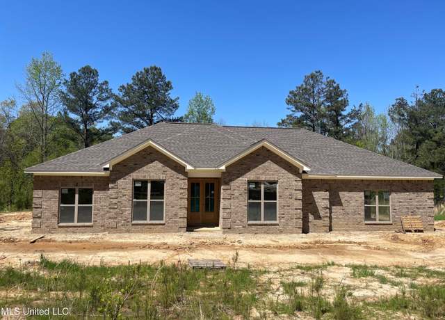 Property at 368 Magnolia Cir, Sarah, MS 38665, 4 beds, 2 baths