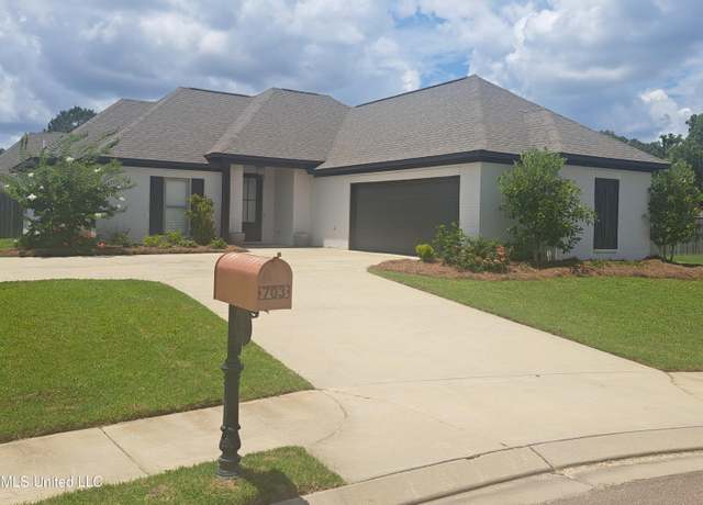 Property at 703 Easton Cv, Pearl, MS 39208, 3 beds, 2 baths
