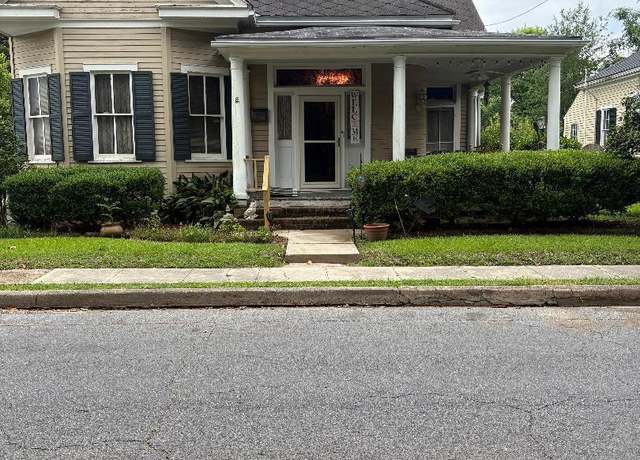 Property at 813 Myrtle Ave, Natchez, MS 39120, 2 beds, 2 baths