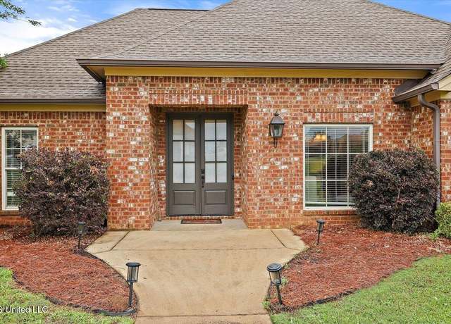 Property at 106 Sumter Dr, Canton, MS 39046, 3 beds, 2 baths