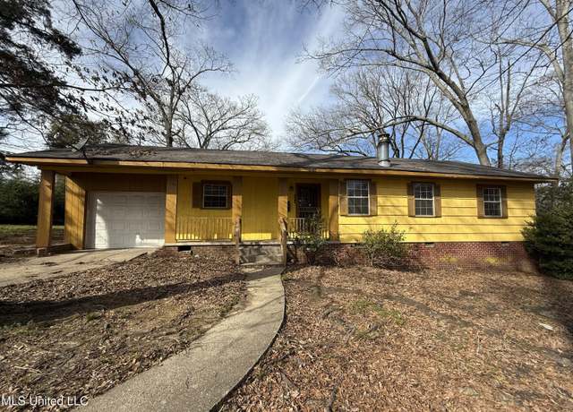 Property at 214 Melbourne Rd, Jackson, MS 39206, 2 beds, 1 bath