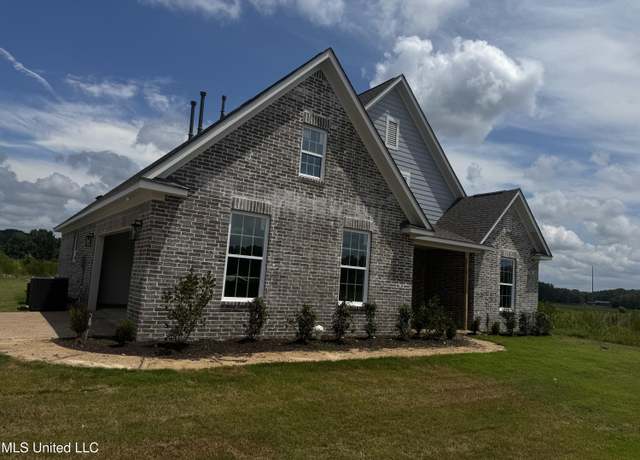Property at 13588 Birch Bnd, Olive Branch, MS 38654, 3 beds, 2 baths