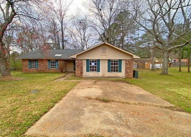 Property at 909 Brookford Ct, Jackson, MS 39212, 3 beds, 1 bath