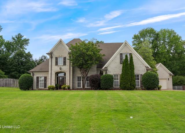 Property at 4293 Trumpington Cv, Southaven, MS 38672, 4 beds, 3.5 baths