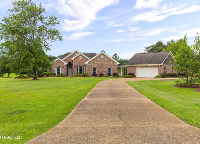 Property at 123 Munich Dr, Madison, MS 39110, 3 beds, 2 baths