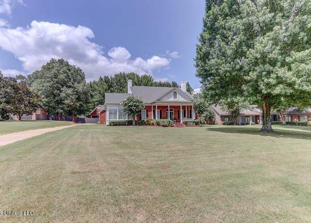 Property at 5460 Wedgewood Dr, Olive Branch, MS 38654, 4 beds, 3.5 baths