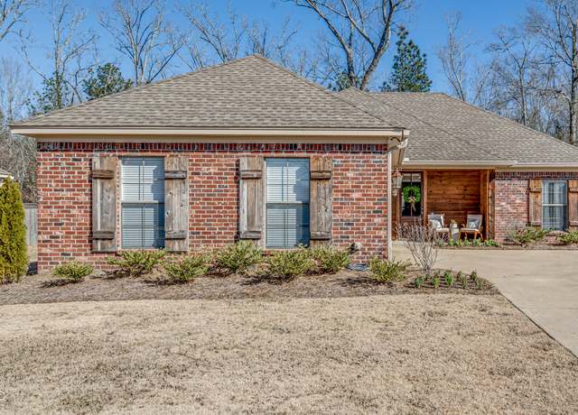 Property at 519 Oak Park Cir, Pearl, MS 39208, 3 beds, 2 baths