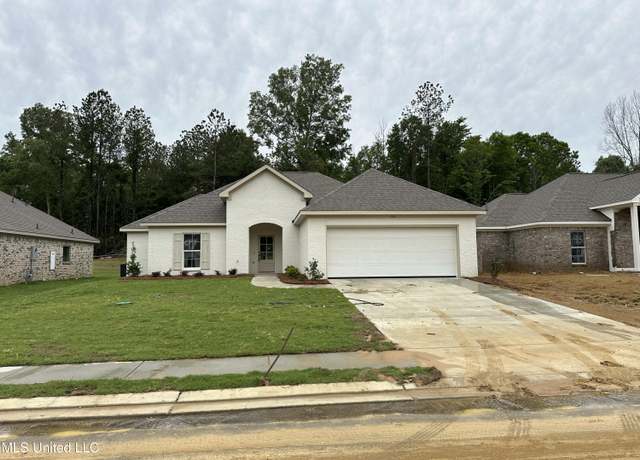 Property at 966 Riverside Ln, Pearl, MS 39208, 3 beds, 2 baths
