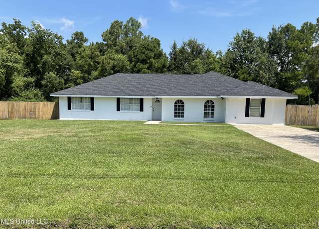 Property at 106 Piney Ridge Rd, Waveland, MS 39576, 3 beds, 2 baths
