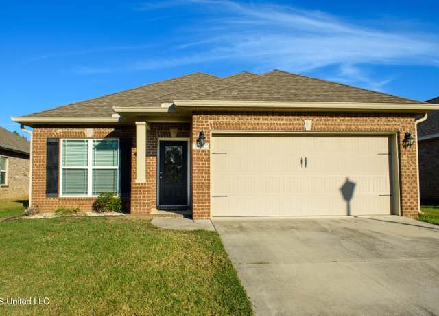 Property at 14062 Waterford Cir, Gulfport, MS 39503, 3 beds, 2 baths