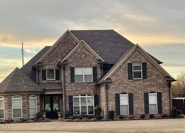 Property at 12900 Miller Farms Dr, Olive Branch, MS 38654, 5 beds, 3 baths