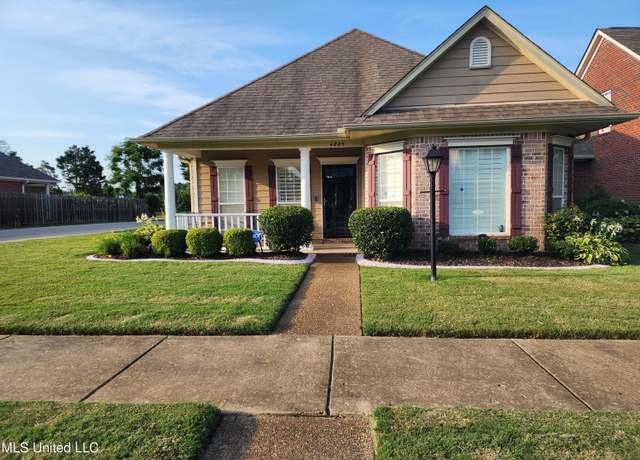 Property at 4885 Stone Cross Dr, Olive Branch, MS 38654, 3 beds, 2 baths