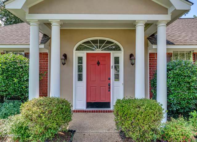 Property at 415 Hemlock Dr, Flowood, MS 39232, 3 beds, 2 baths