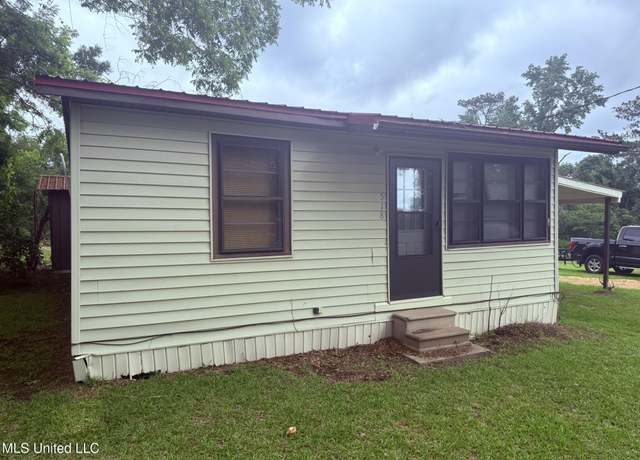 Property at 518 Jones St St, New Hebron, MS 39140, 2 beds, 1 bath