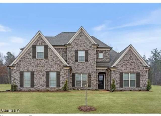 Property at 949 Lucas Ln, Hernando, MS 38632, 5 beds, 3 baths