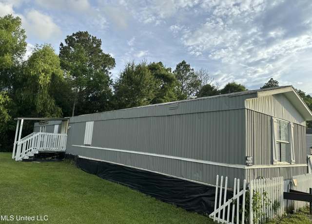 Property at 14409 Karen Ct, Gulfport, MS 39503, 3 beds, 2 baths