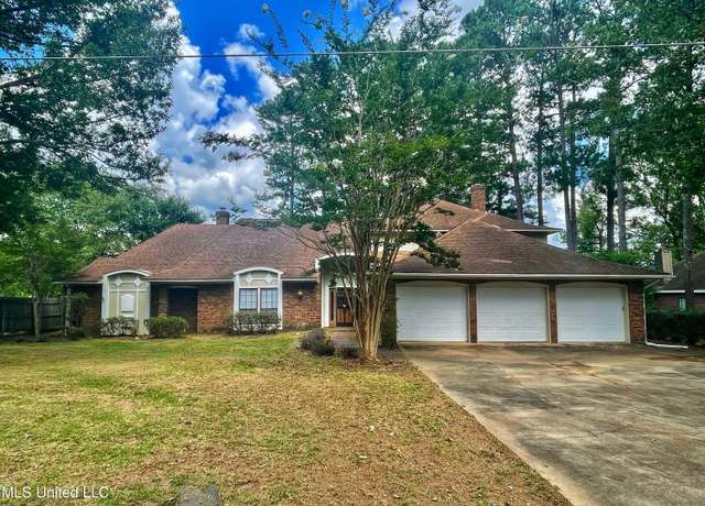 Property at 4824 Brookwood Pl, Byram, MS 39272, 5 beds, 3.5 baths