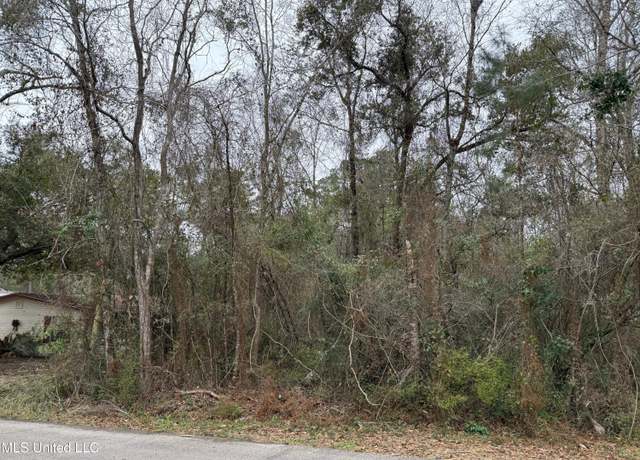 Property at 10616 Limu Way, Diamondhead, MS 39525