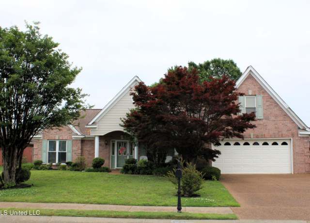 Property at 6904 Braybourne Main, Olive Branch, MS 38654, 4 beds, 2 baths
