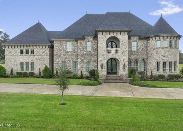 Property at 23240 Stablewood Cir, Pass Christian, MS 39571, 7 beds, 7.5 baths