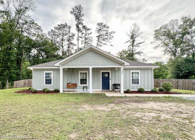 Property at 202 Ridge Ln, Lucedale, MS 39452, 3 beds, 2 baths