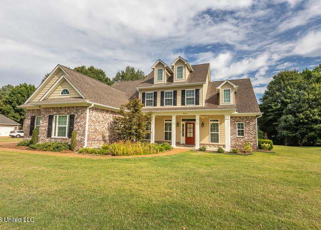 Property at 4626 Pleasant Breeze Dr, Olive Branch, MS 38654, 5 beds, 3 baths