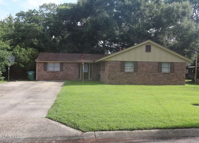 Property at 2807 Pinewood Ave, Pascagoula, MS 39567, 3 beds, 1.5 baths