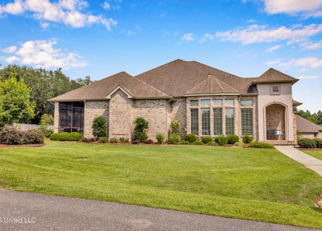 Property at 756 Saint Andrews Ct, Diamondhead, MS 39525, 3 beds, 2.5 baths