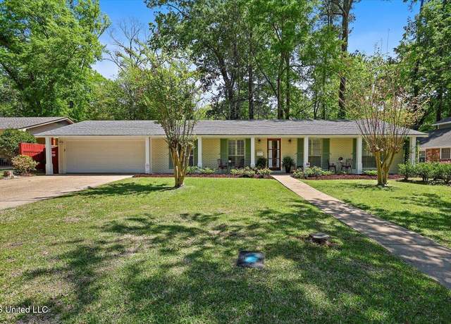 Property at 5326 Canton Heights Dr, Jackson, MS 39211, 3 beds, 2 baths