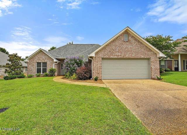 Property at 453 Abbey Woods, Brandon, MS 39047, 3 beds, 2 baths