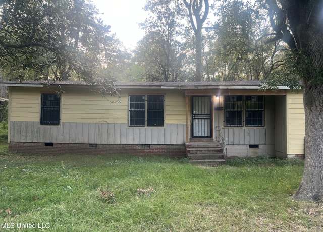 Property at 624 W Hillsdale Dr, Jackson, MS 39209, 3 beds, 1 bath