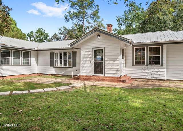 Property at 345 Balmoral Dr, Poplarville, MS 39470, 3 beds, 1.5 baths