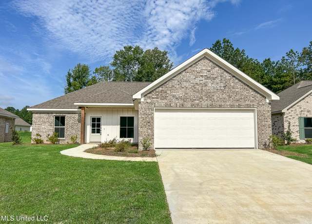 Property at 970 Riverside Ln, Pearl, MS 39208, 3 beds, 2 baths