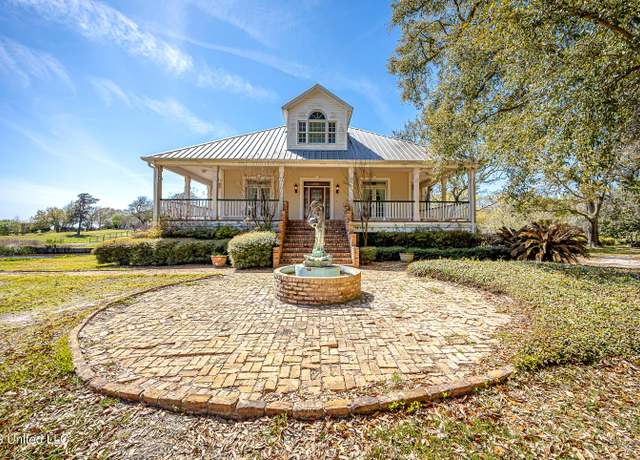 Property at 1401 Ladnier Rd, Gautier, MS 39553, 4 beds, 3.5 baths