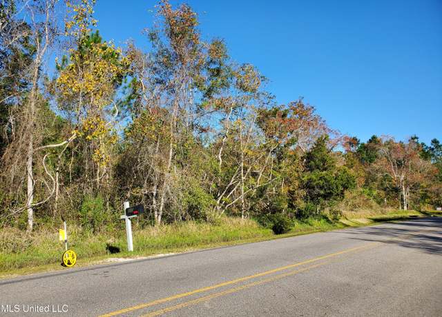 Property at 3098 Washington St, Bay Saint Louis, MS 39520
