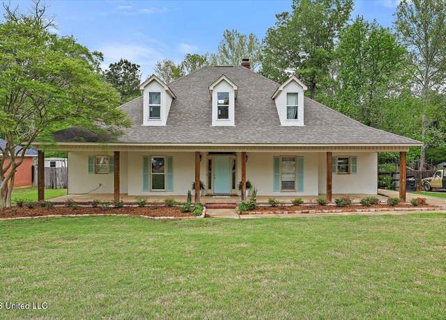 Property at 138 Oak Ridge Cir, Madison, MS 39110, 4 beds, 3 baths