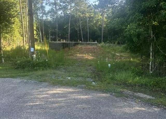 Property at 7310 Kalipekona Ct, Diamondhead, MS 39525