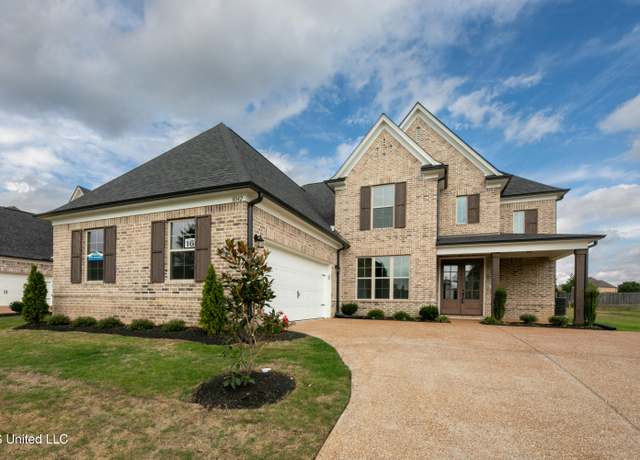 Property at 8042 Old Addison Dr, Olive Branch, MS 38654, 5 beds, 4 baths