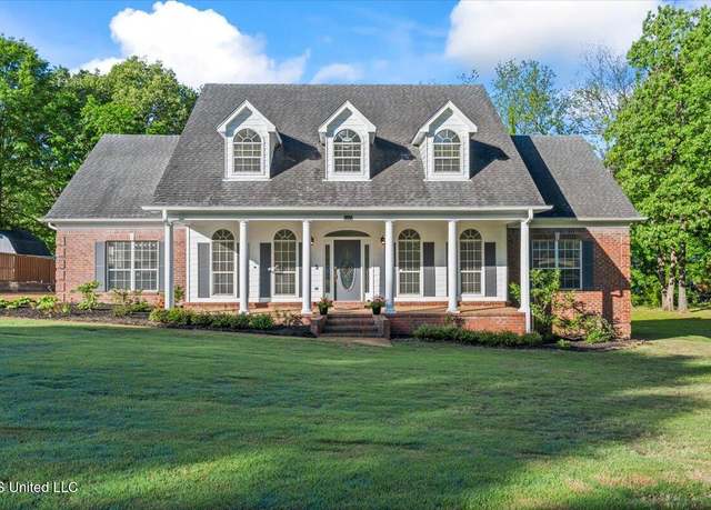 Property at 8377 Windersgate Dr, Olive Branch, MS 38654, 5 beds, 3.5 baths
