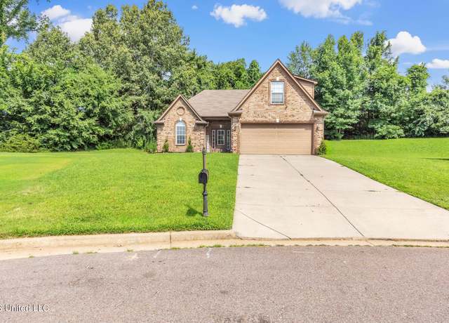 Property at 5732 Kingsman Dr, Horn Lake, MS 38637, 4 beds, 2 baths