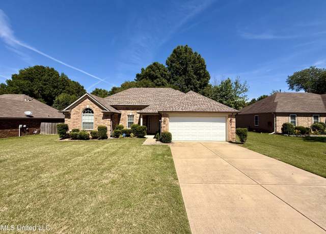 Property at 5948 Scott Farms Dr, Horn Lake, MS 38637, 3 beds, 2 baths